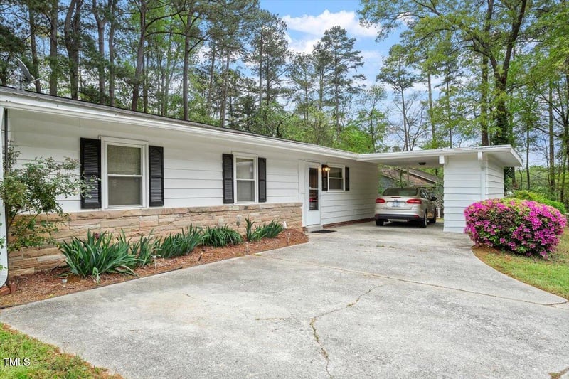 911 Williams Rd, Raleigh, NC 27610