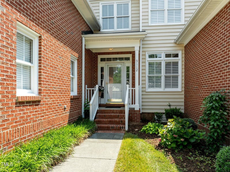 9112 Carrington Ridge Dr, Raleigh, NC 27615