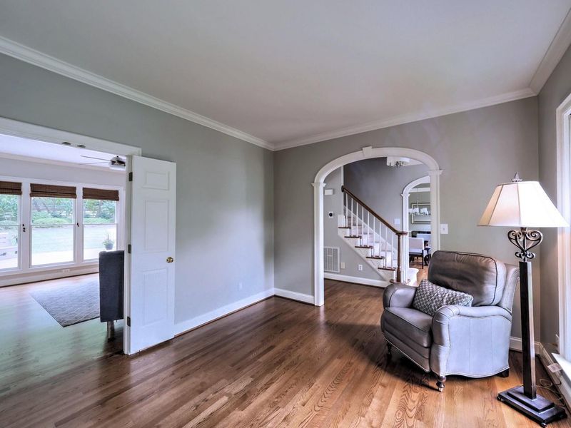9113 Kirkhill Dr, Raleigh, NC 27615