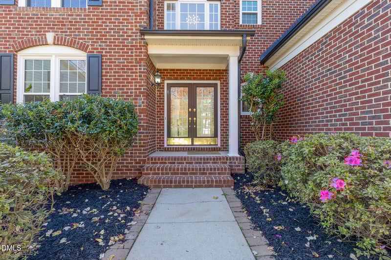 9113 Mission Hills Ct, Raleigh, NC 27617