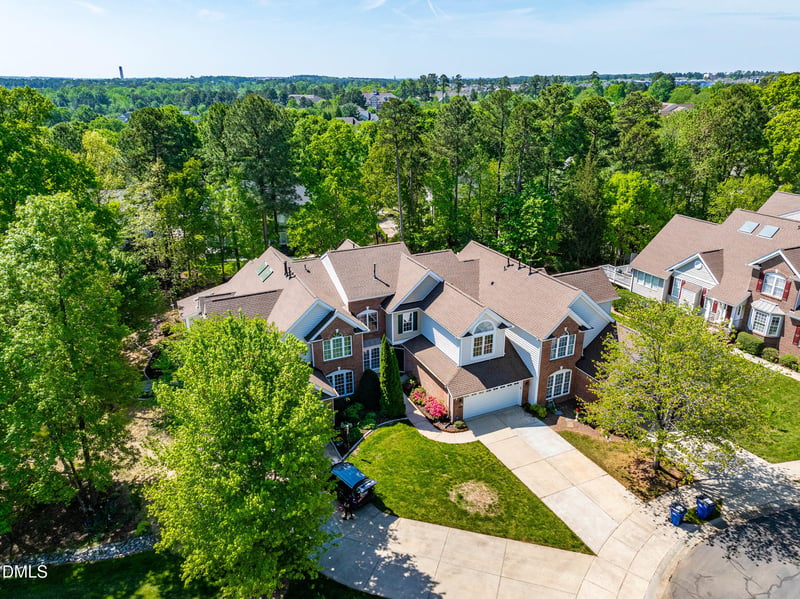 9113 White Eagle Ct, Raleigh, NC 27617
