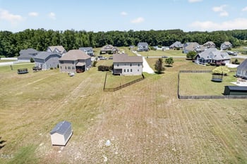 9116 Ashton Glen Dr, Zebulon, NC 27597