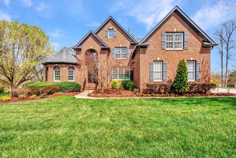 9116 Winged Thistle Ct, Raleigh, NC 27617