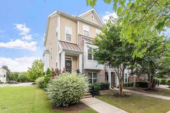 9118 Wooden Rd, Raleigh, NC 27617