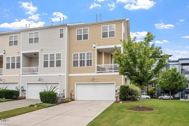 9118 Wooden Rd, Raleigh, NC 27617