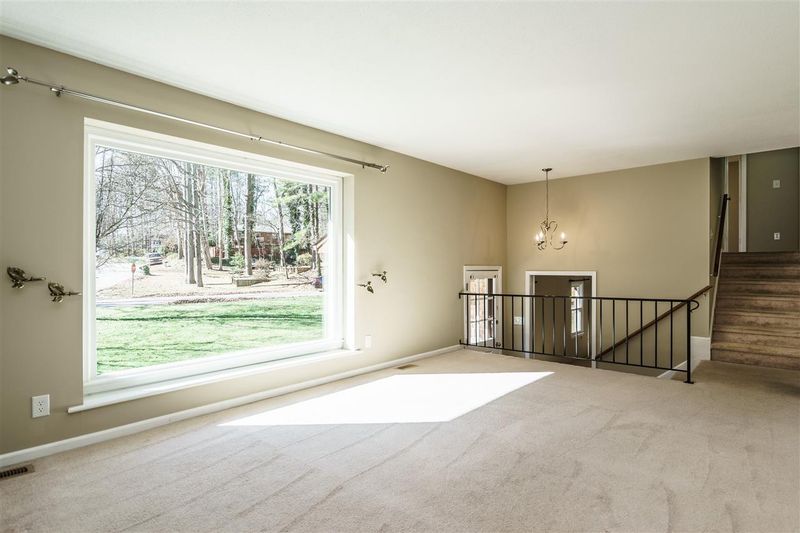 912 Brookgreen Dr, Cary, NC 27511