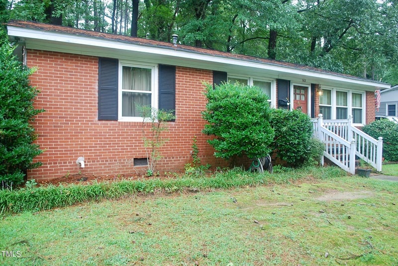 912 Chatham Ln, Raleigh, NC 27610