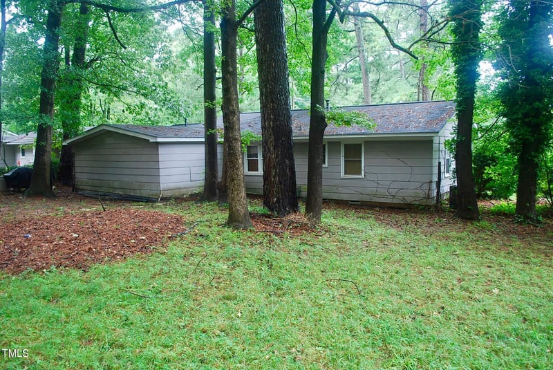 912 Chatham Ln, Raleigh, NC 27610