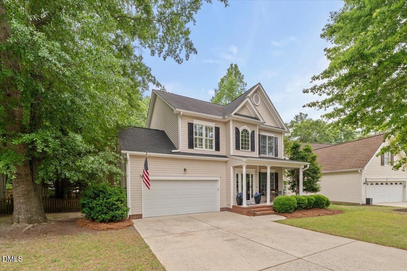 912 Ivy Valley Dr, Fuquay Varina, NC 27526