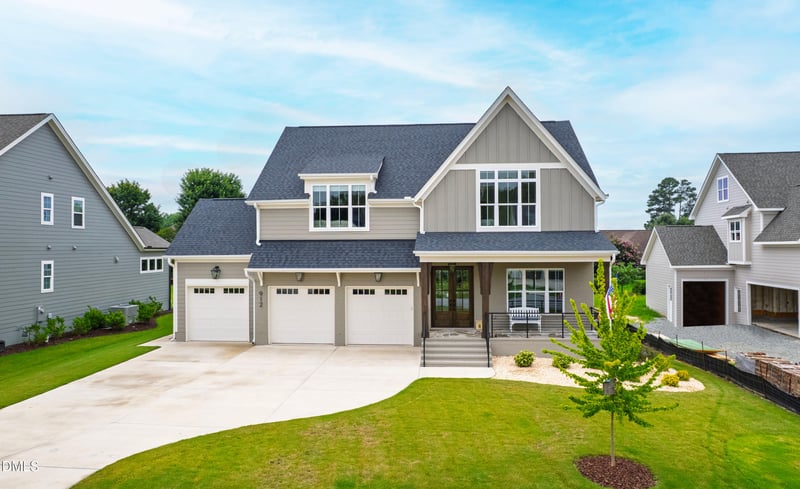 912 Lily Claire Ln, Fuquay Varina, NC 27526
