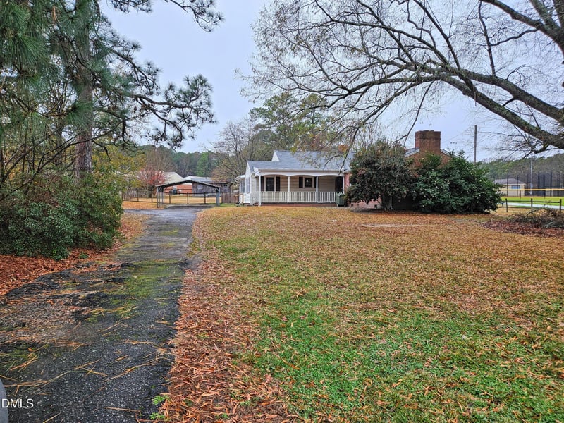 912 Main St, Fuquay Varina, NC 27526