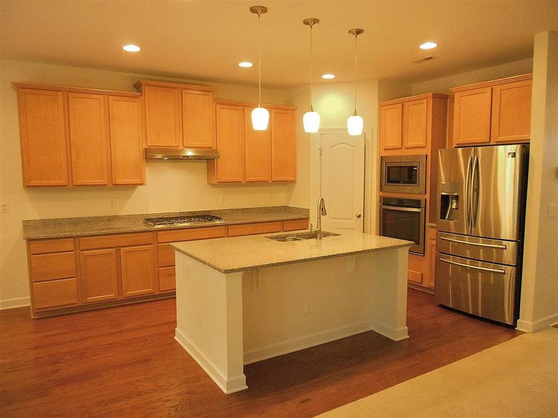 912 Maynard Creek Ct, Cary, NC 27513