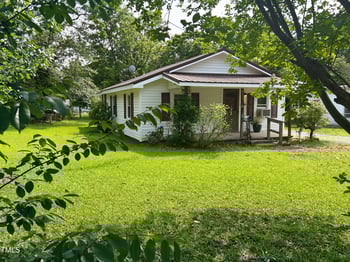 912 Pope St, Dunn, NC 28334