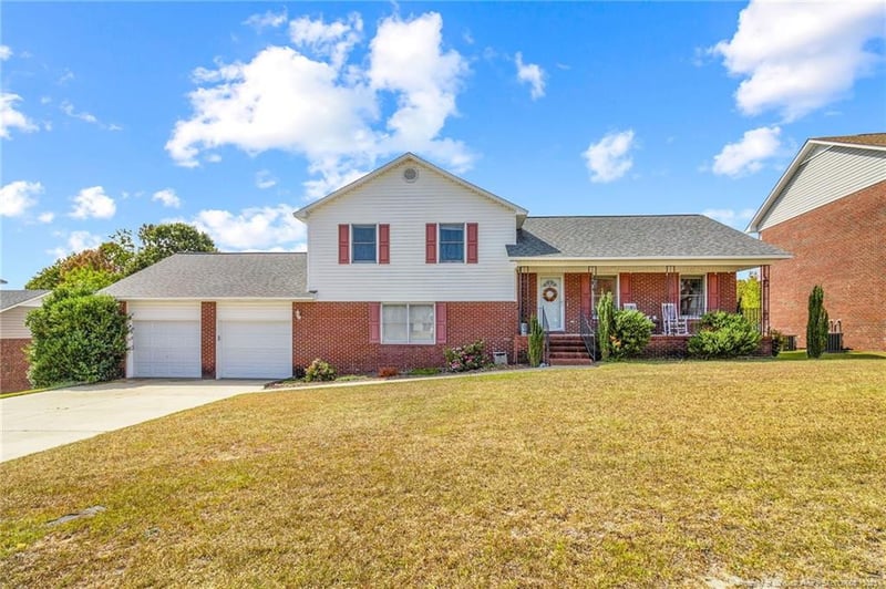 912 Scully Dr, Fayetteville, NC 28314