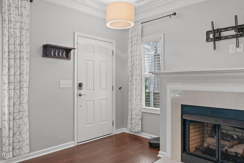 912 Shoofly Pa, Apex, NC 27502