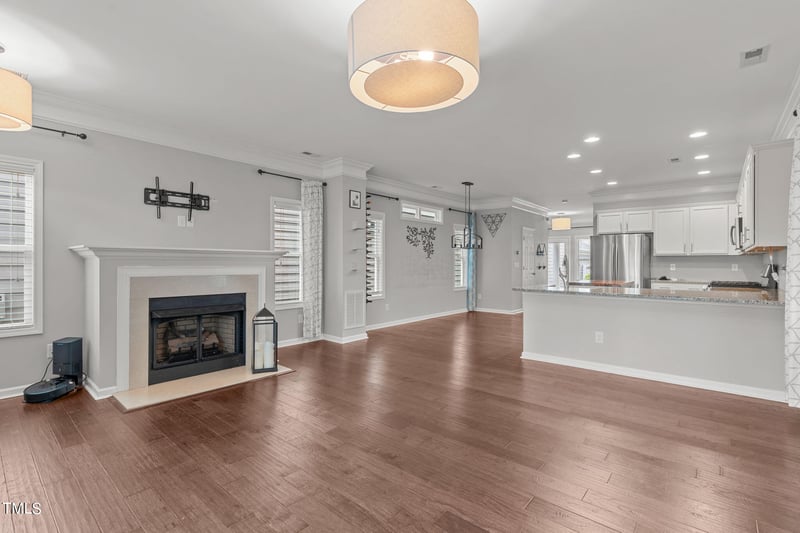 912 Shoofly Pa, Apex, NC 27502