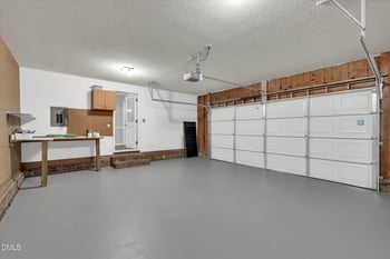 912 Stable Ridge Dr, Holly Springs, NC 27540