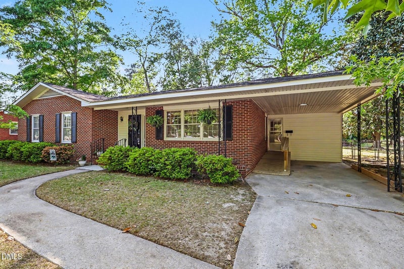 912 Walnut Dr, Smithfield, NC 27577