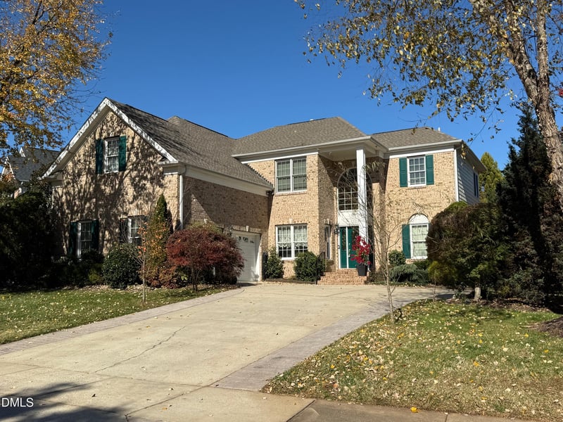 9120 Sanctuary Ct, Raleigh, NC 27617