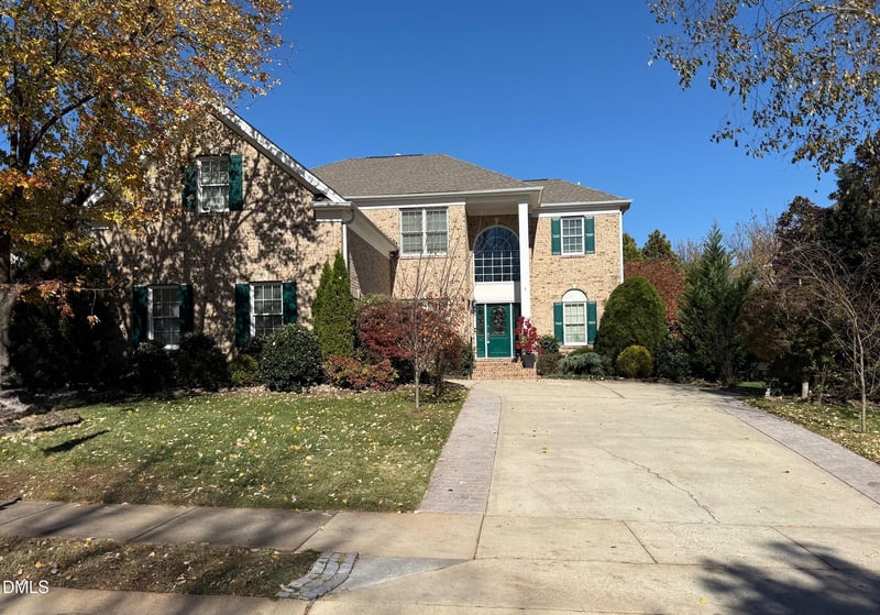 9120 Sanctuary Ct, Raleigh, NC 27617