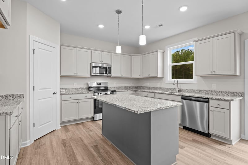 9122 Phoenix Ct, Middlesex, NC 27557