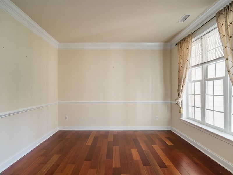 9122 White Eagle Ct, Raleigh, NC 27617