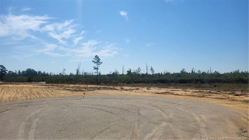 9123 B Cedar Creek Rd, Fayetteville, NC 28312