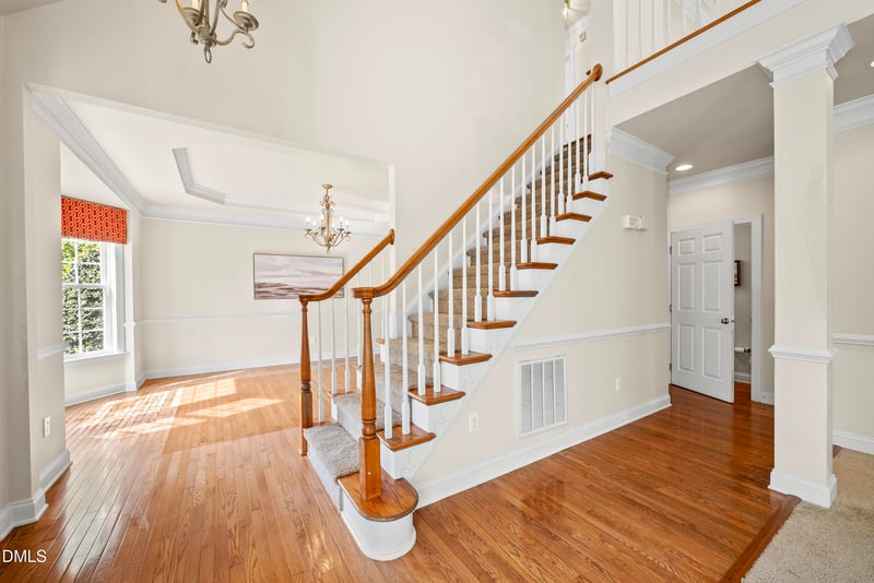 9125 White Eagle Ct, Raleigh, NC 27617