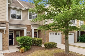 9129 Bunnwood Ln, Raleigh, NC 27617