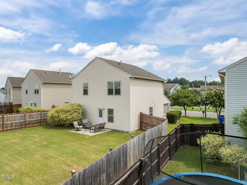 913 Collington Dr, Mebane, NC 27302