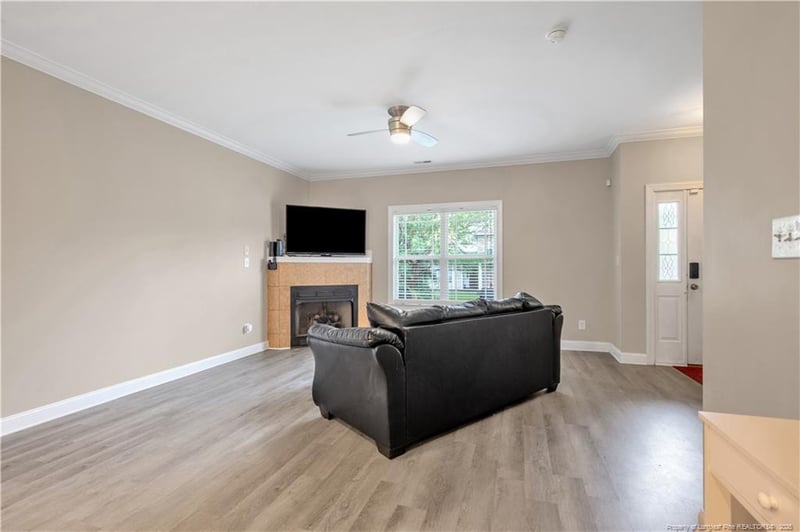 913 Cora Lee Dr, Fayetteville, NC 28303