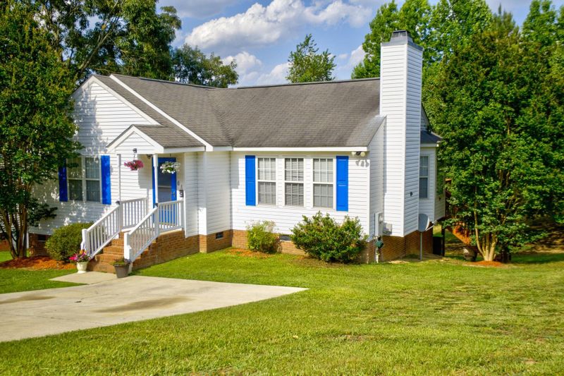 913 Delham Rd, Knightdale, NC 27545