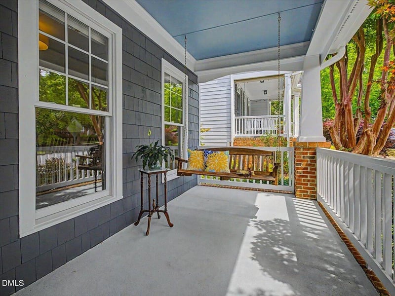 913 Edgewater Cir, Chapel Hill, NC 27516
