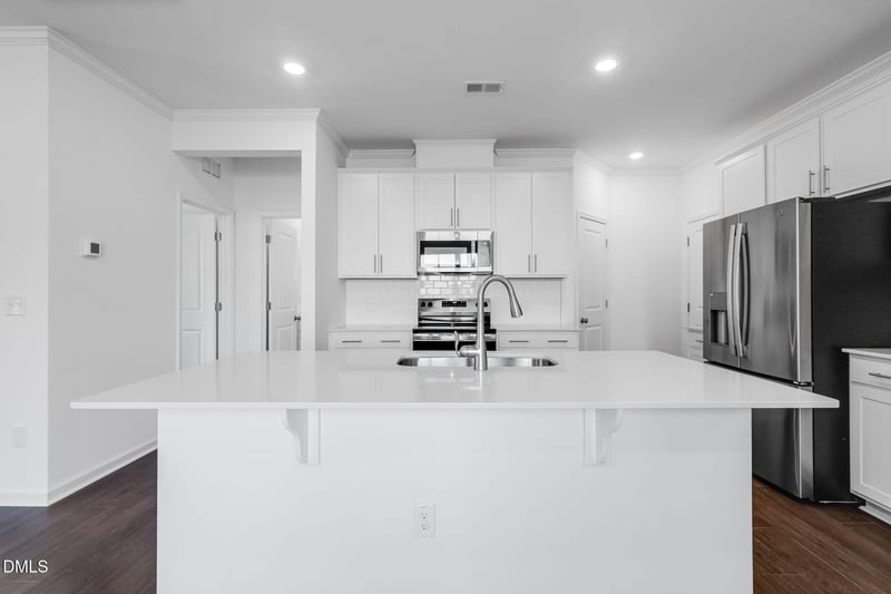 913 Glowing Star Ln, Angier, NC 27501