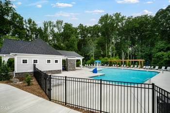 913 Glowing Star Ln, Angier, NC 27501