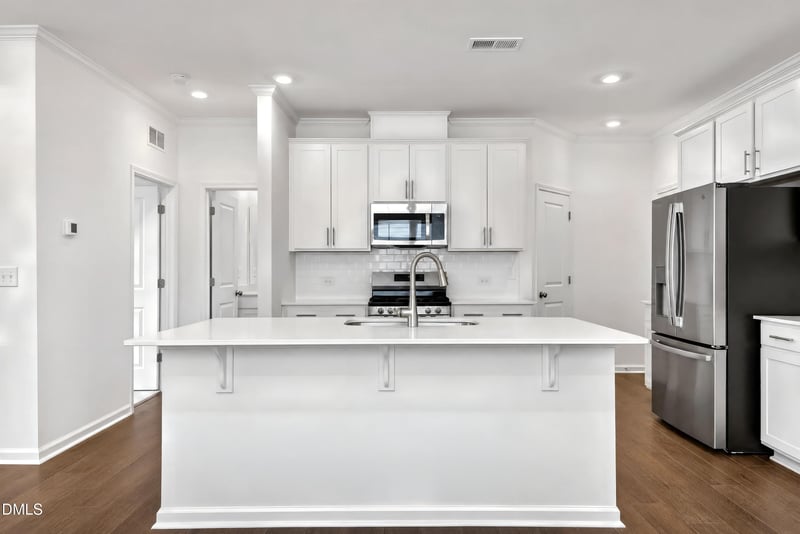 913 Glowing Star Ln, Angier, NC 27501