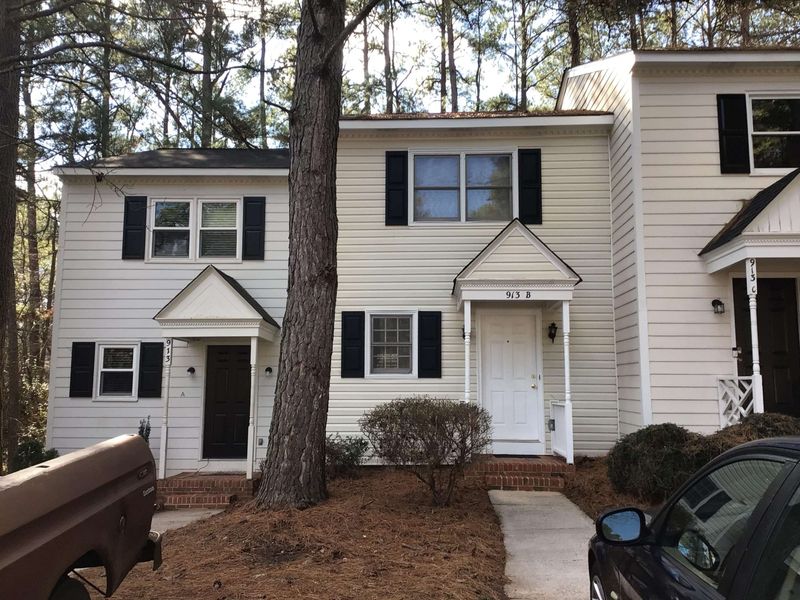 913 Hearthridge Ct #B, Raleigh, NC 27609