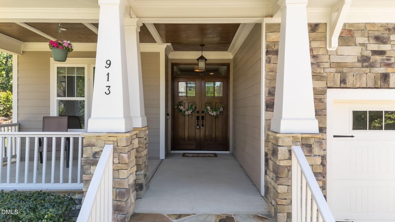 913 Hollymont Dr, Holly Springs, NC 27540