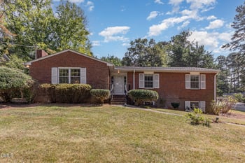 913 Merwin Rd, Raleigh, NC 27606