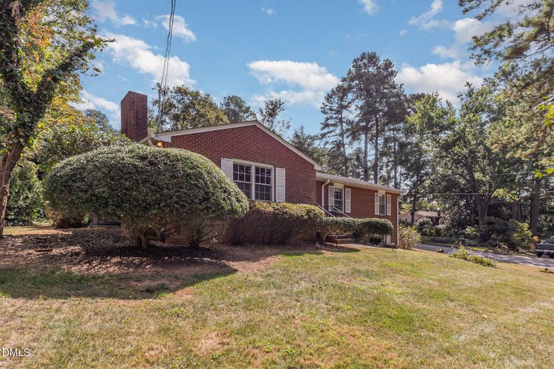 913 Merwin Rd, Raleigh, NC 27606