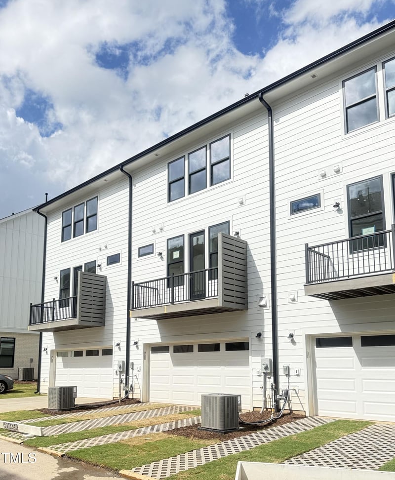 913 Myers Point Dr, Morrisville, NC 27560
