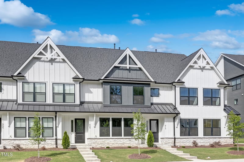 913 Myers Point Dr, Morrisville, NC 27560