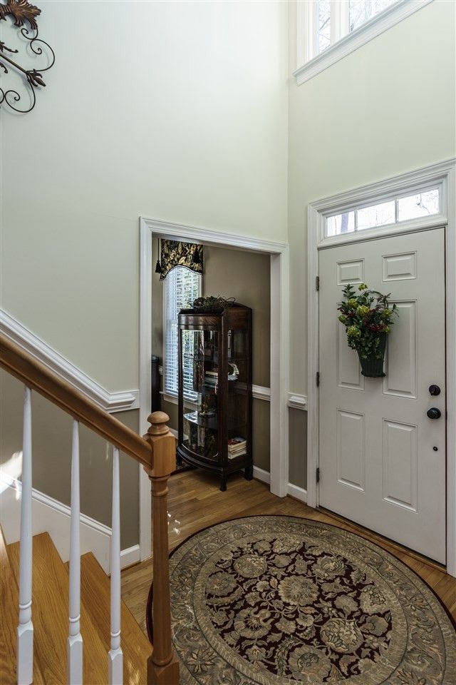 913 Oak Creek Rd, Raleigh, NC 27615