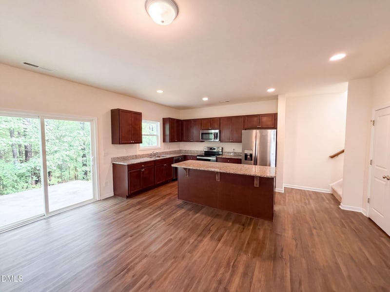 913 Peninsula Pl, Knightdale, NC 27545