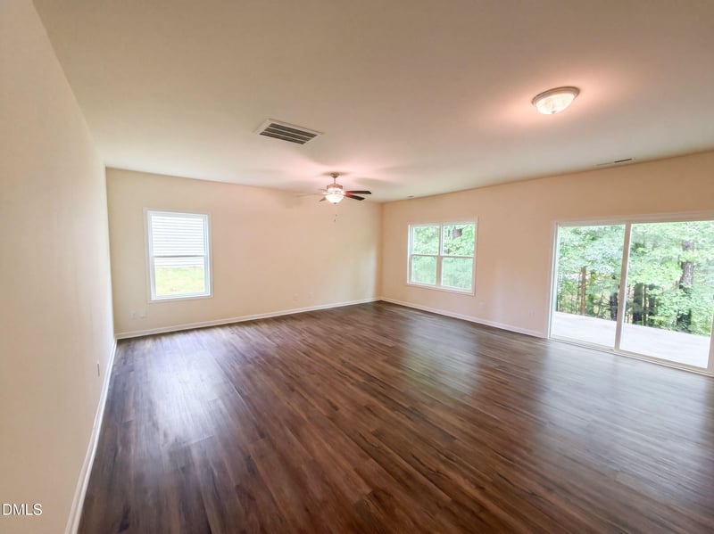 913 Peninsula Pl, Knightdale, NC 27545