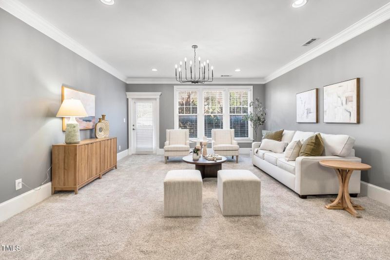 913 Portstewart Dr, Cary, NC 27519