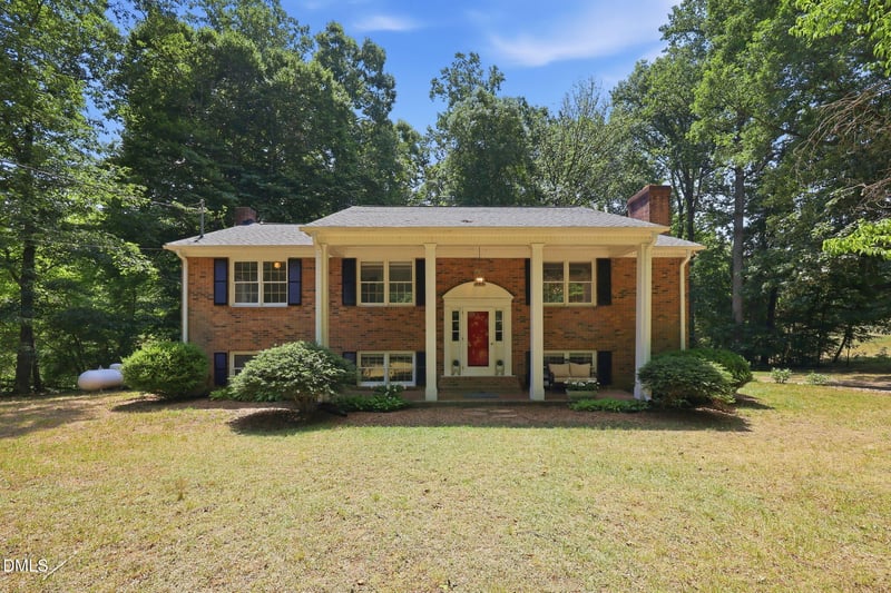 913 Riverview Rd, Raleigh, NC 27610