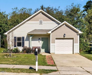 913 Skinner Dr, Raleigh, NC 27610