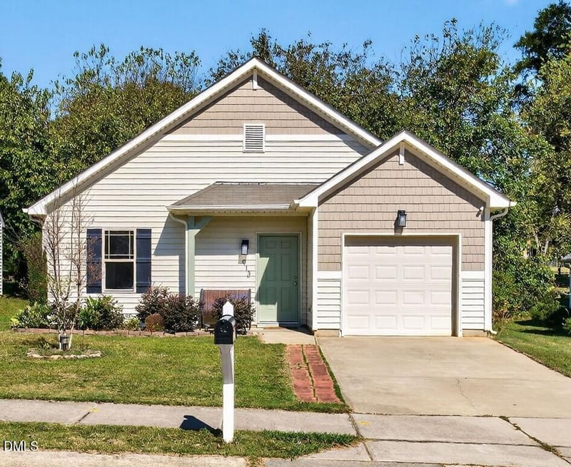 913 Skinner Dr, Raleigh, NC 27610