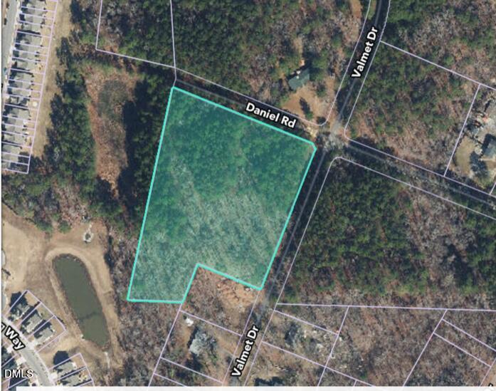 913 Valmet Dr, Durham, NC 27703